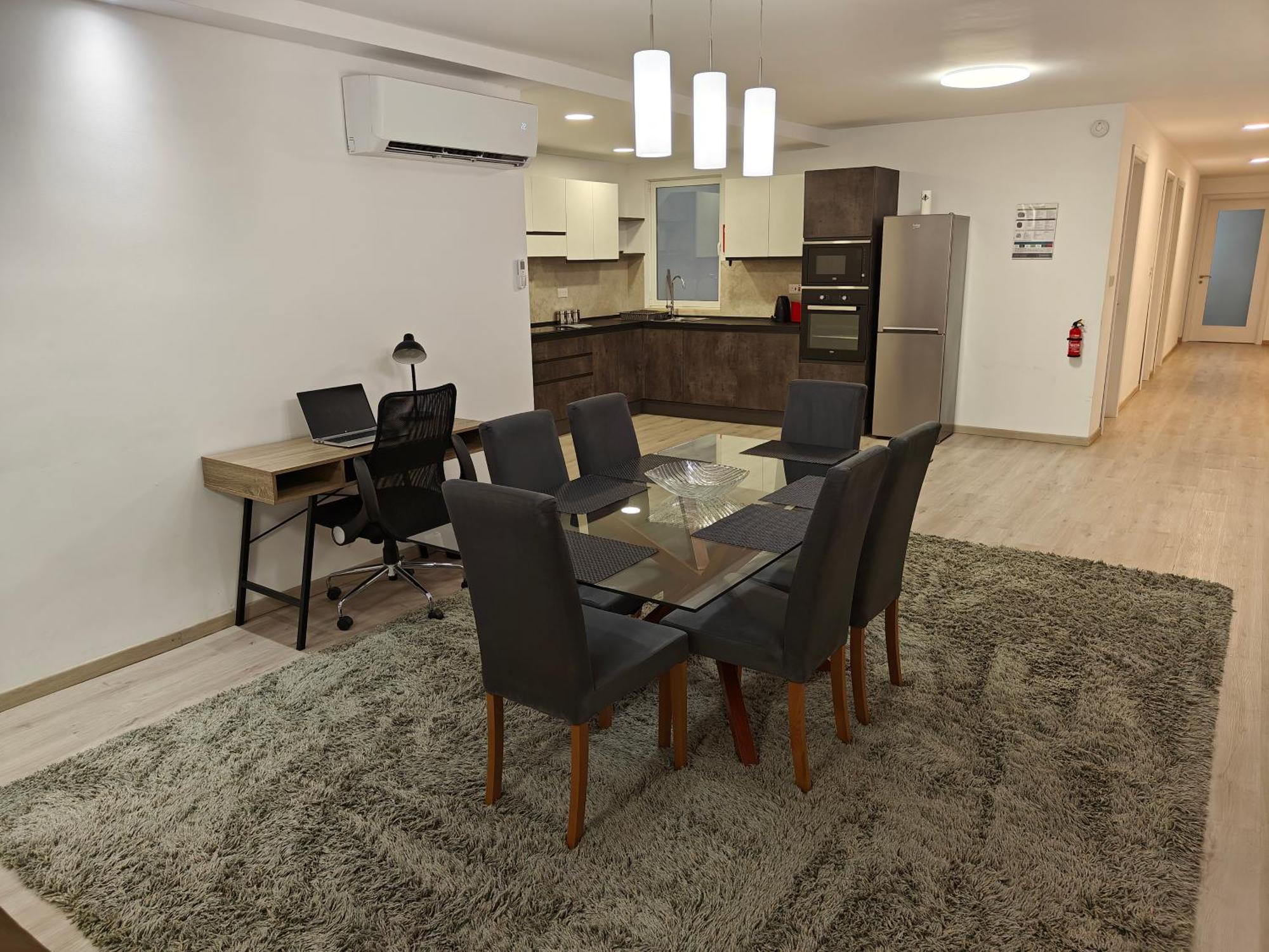 Modern Apartment With Large Outdoor Area - Sleeps 7, Close To Malta International Airport Luqa Exterior photo